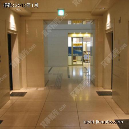エレベーターホール 