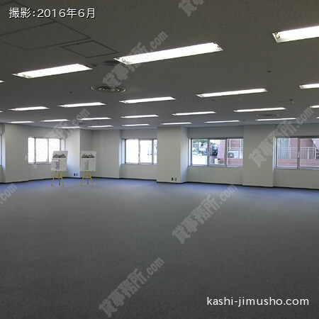 4階貸室内