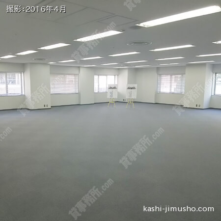 4階貸室内