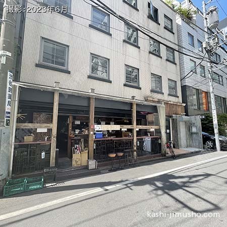 ビル前面