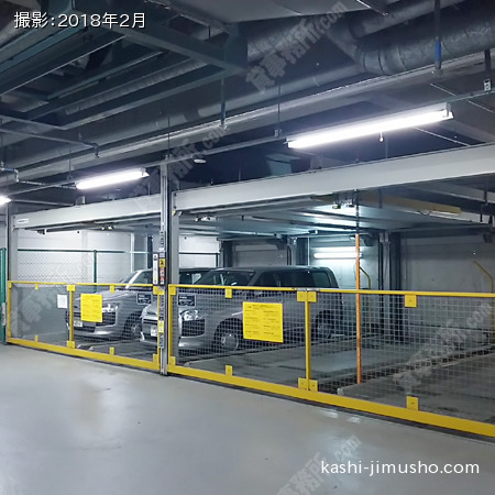 地下駐車場