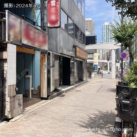 ビル前面