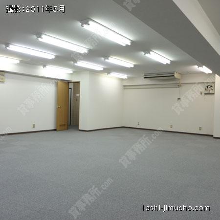  室内３