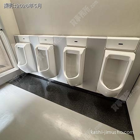 男性トイレ