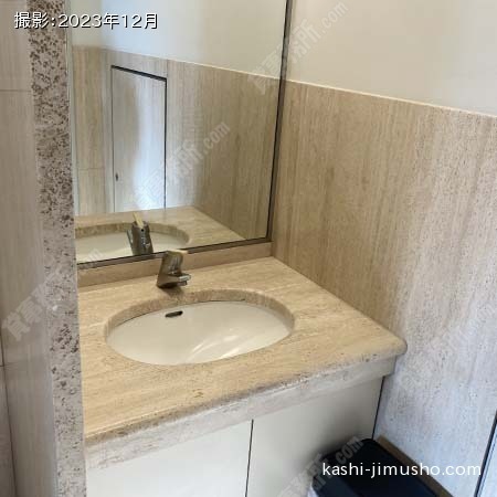 男性トイレ