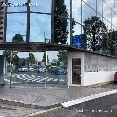 ビル前面