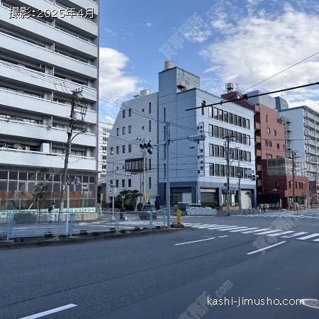 前面道路(四ツ目通り)