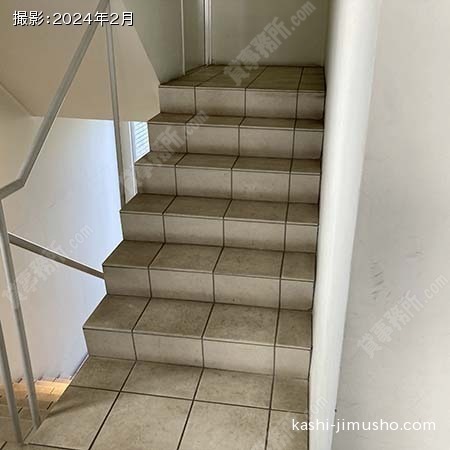共用階段