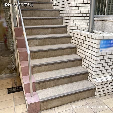 共用階段