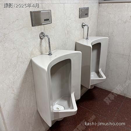 男性トイレ