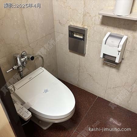 男性トイレ