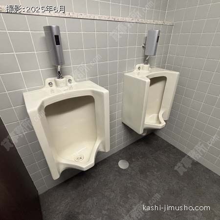 男性トイレ