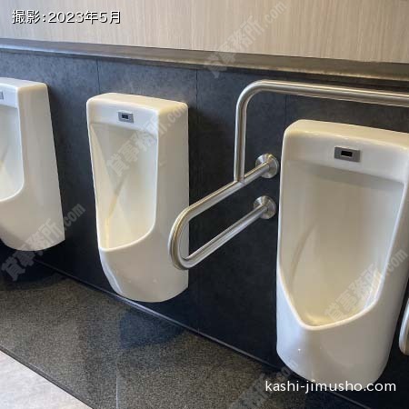 男性トイレ