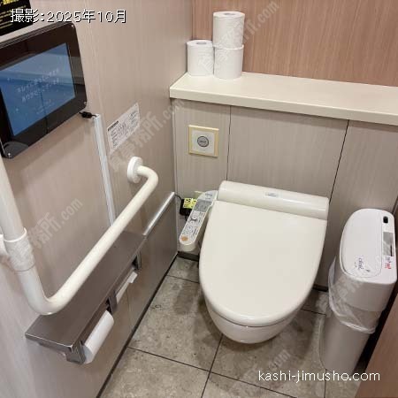 女性トイレ 女性トイレ