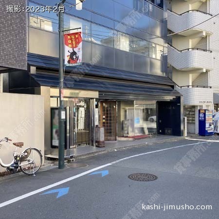 ビル前面