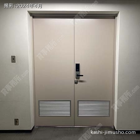 貸室入口(1階中2F(西))