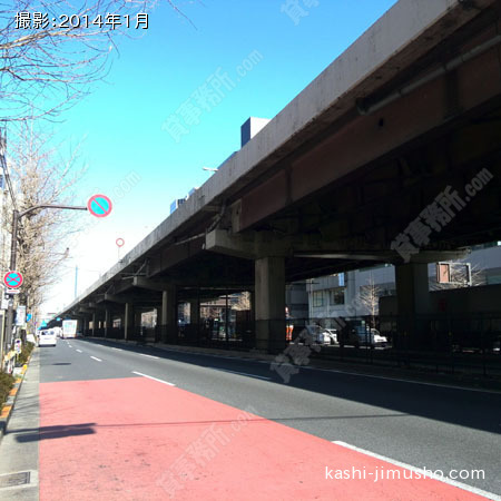 前面道路（昭和通り）