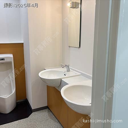 男性トイレ