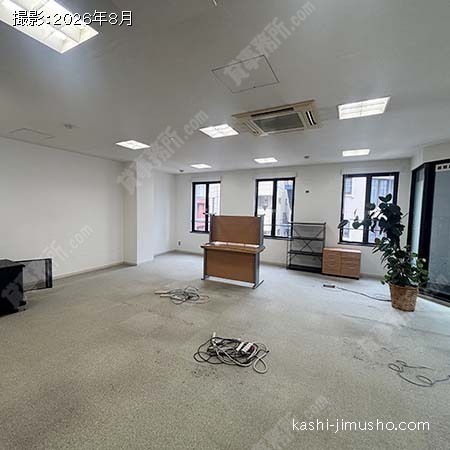 貸室内(8階801号室)※原状回復前 貸室内(8階801号室)※原状回復前
