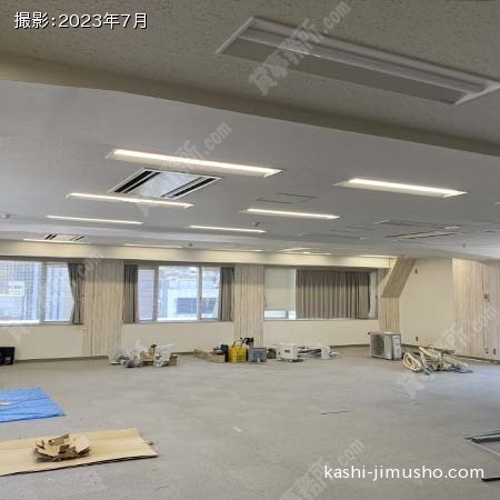 貸室内(9階・原状回復中)