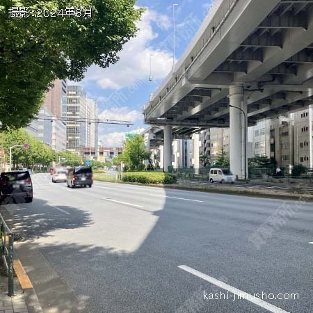 前面道路(外堀通り)