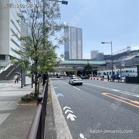 前面道路(竹芝通り) 前面道路(竹芝通り)