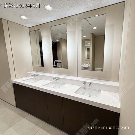 男性トイレ