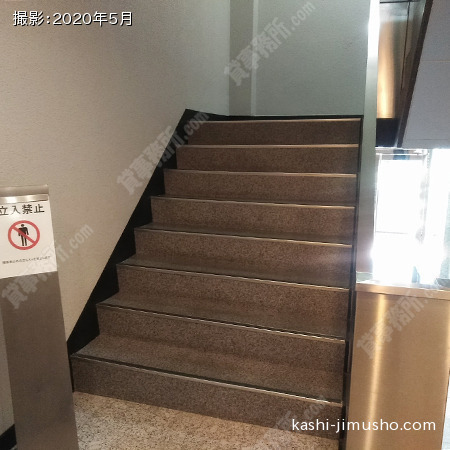 共用階段 共用階段