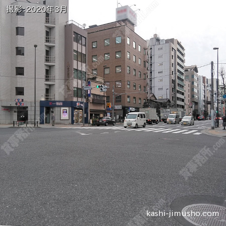 前面道路（昌平橋通り方面）