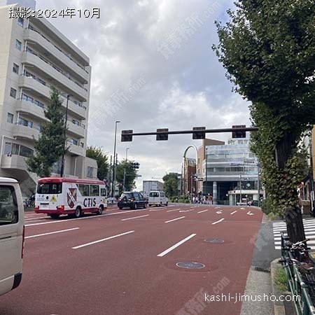 前面道路(旧山手通り）