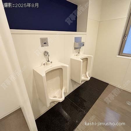 男性トイレ