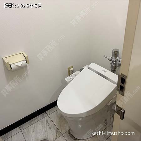 男性トイレ