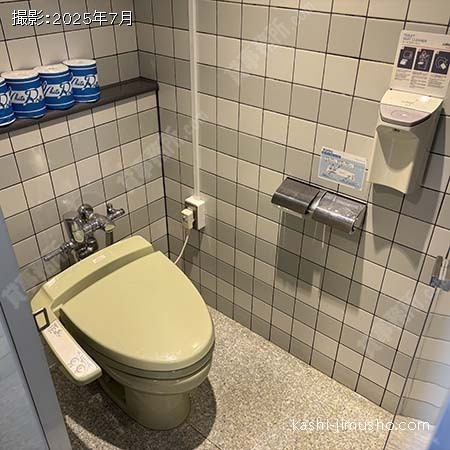 男性トイレ