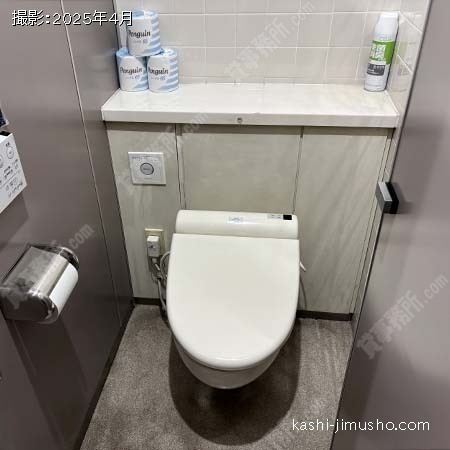 男性トイレ