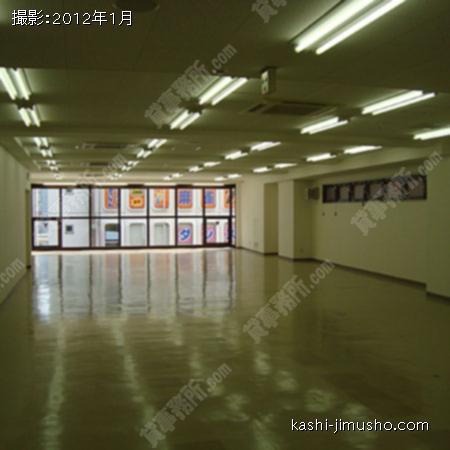 貸室内