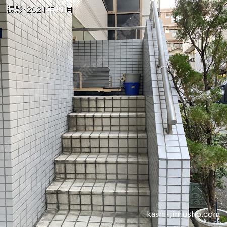 共用階段