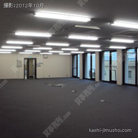 貸室内 