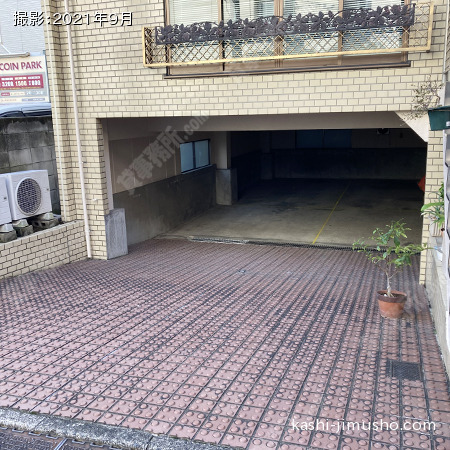 駐車場入口