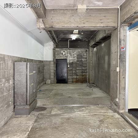 ガレージ(1階103号室)