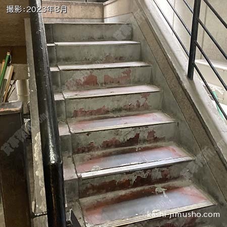 共用階段
