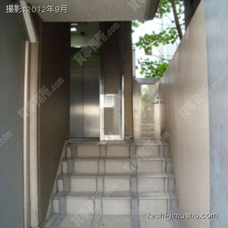 エントランス 