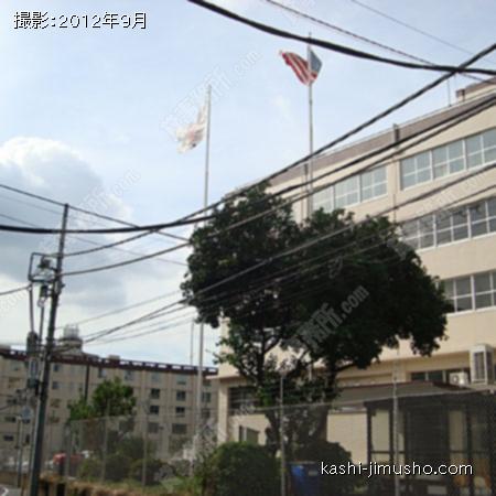 向かいにある米軍施設 
