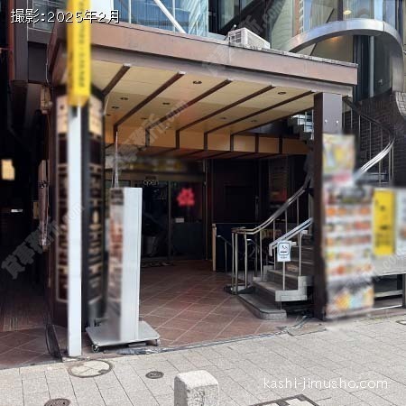ビル入口