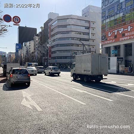 前面道路(中央通り）