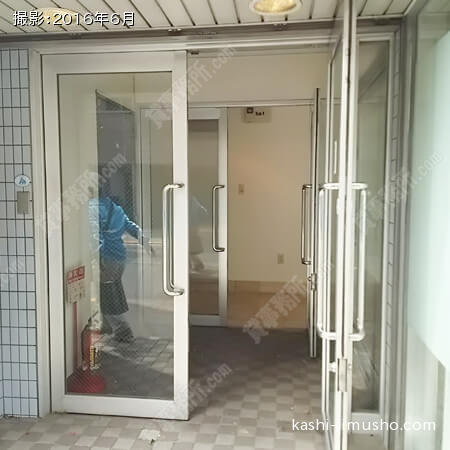 ビル入口