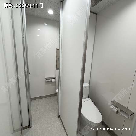 女性トイレ 女性トイレ