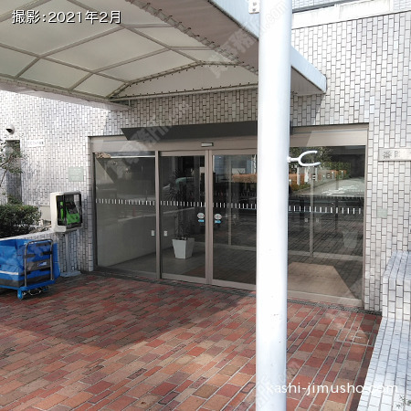 建物入口