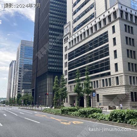 前面道路(永代通り)