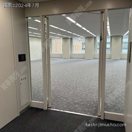 貸室入口(17階176.38坪)