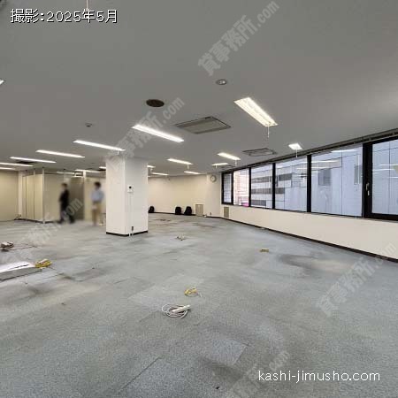 貸室内(2階201号室・原状回復前)